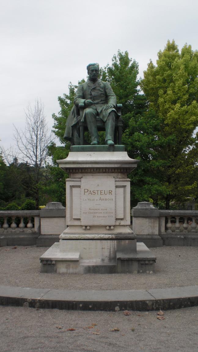 Statua de Louis Pasteur - fronte